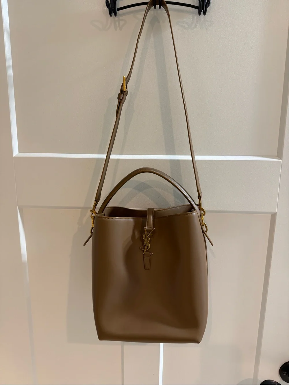 Saint Laurent Le 37 Bucket Bag
